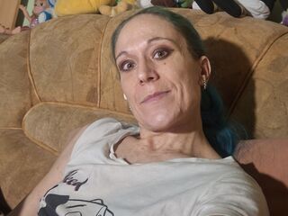 topless webcamgirl RamonikaAlice