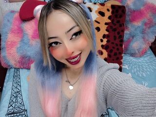 camgirl showing tits SabrinaLuxe