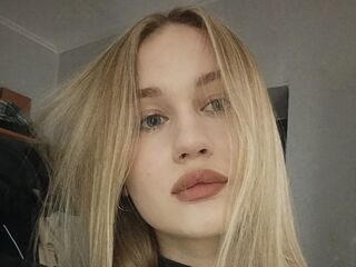 sexy camgirl SadieTandon
