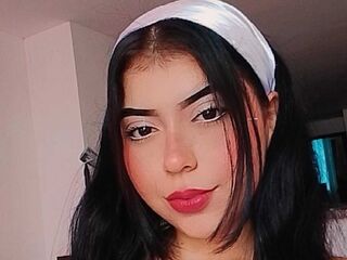 naked cam girl masturbating with sextoy SalomeKio