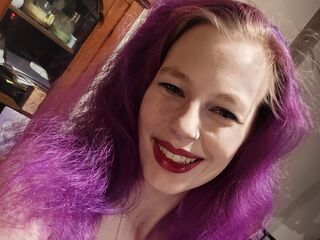 camwhore fingering pussy SarahSmithfire