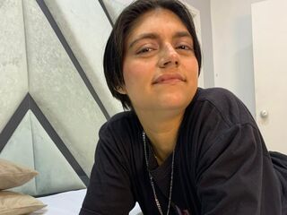 naked camgirl masturbating with dildo ScarletMiller