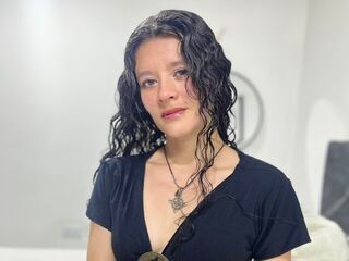 beautiful camgirl SereneKlarens