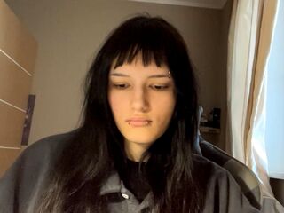 masturbating cam girl SusieTrojak