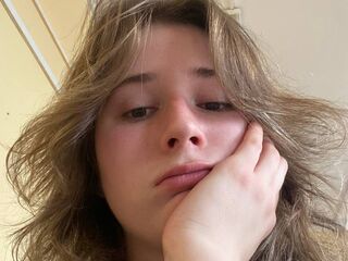 beautiful webcamgirl TessTelles