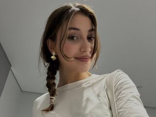 camgirl shaving pussy VeronicaTete