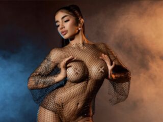 camslut naked VictoriaBello