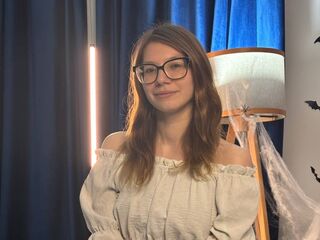 camslut fingering wet pussy WilliemaeWittlin