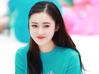 live teaser cam YolandaYang